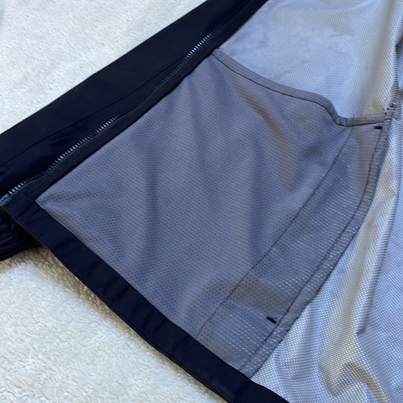 Lolë black raincoat size S - Picture 8 of 10